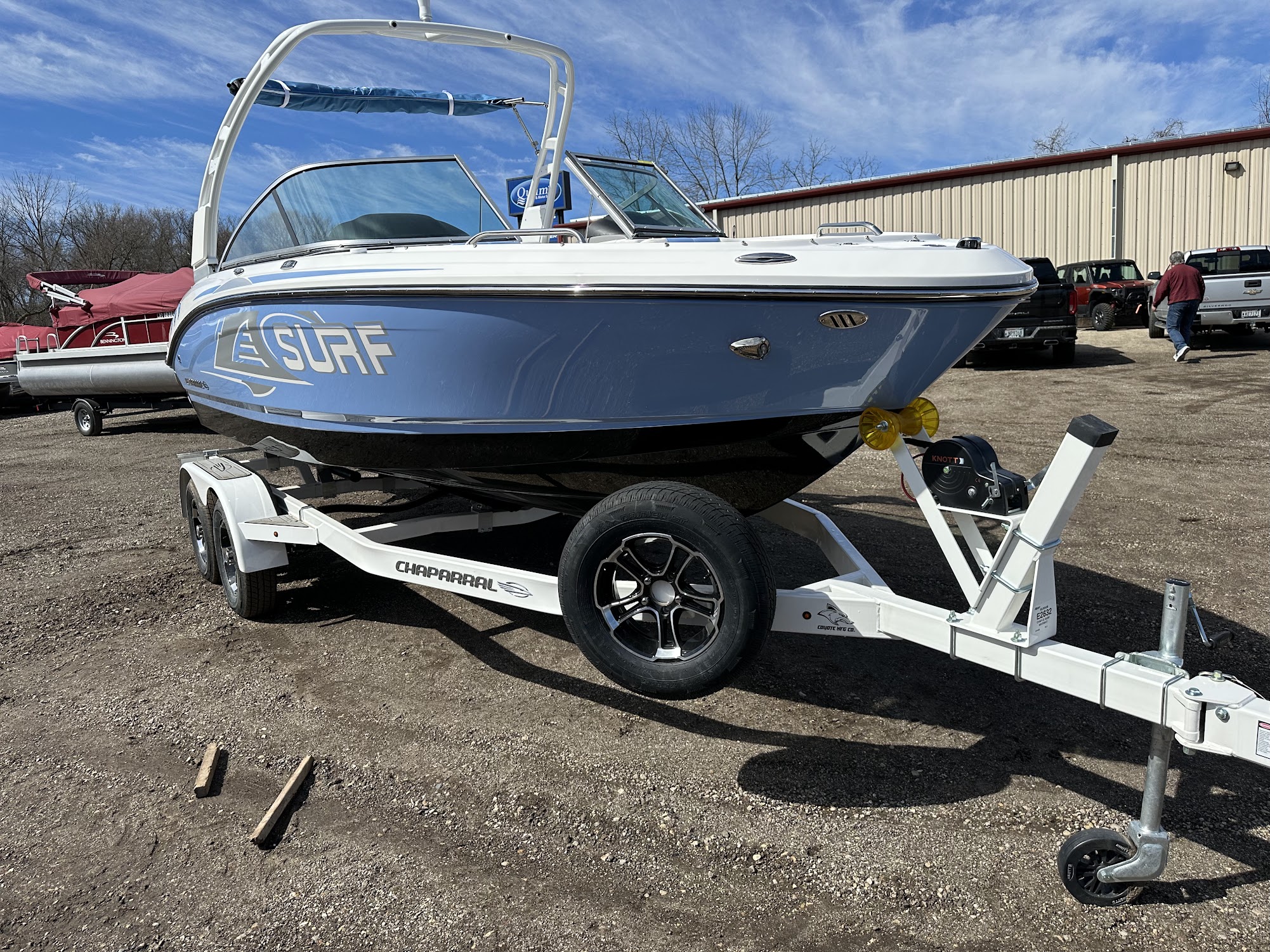 2024 Chaparral 21 SURF 250HP Mercruiser forward drive. - Photo 9